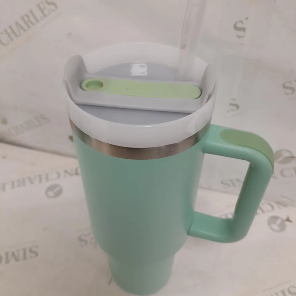 1.1 LITRE TUMBLER CUP WITH LID IN LIGHT BLUE