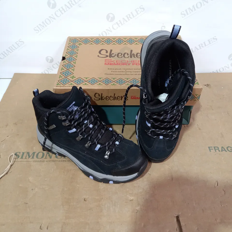 BOXED PAIR OF SKECHERS - SIZE 6