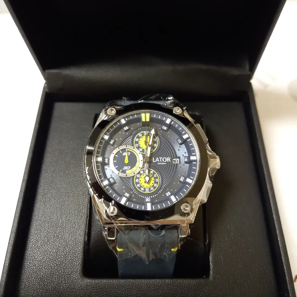 LATOR CALIBRE BLUE & YELLOW DATE DIAL LEATHER STRAP WATCH RRP £635