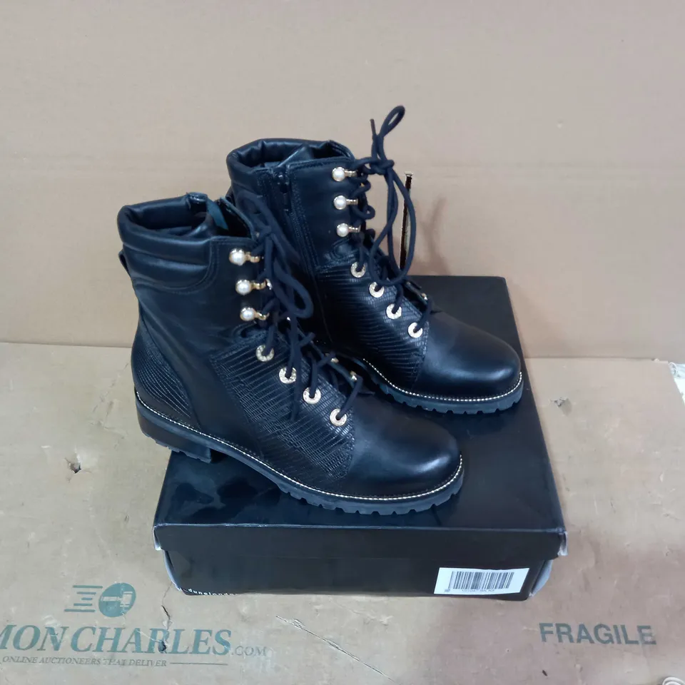 BOXED PAIR OF DUNE BLACK BOOTS- SIZE 38