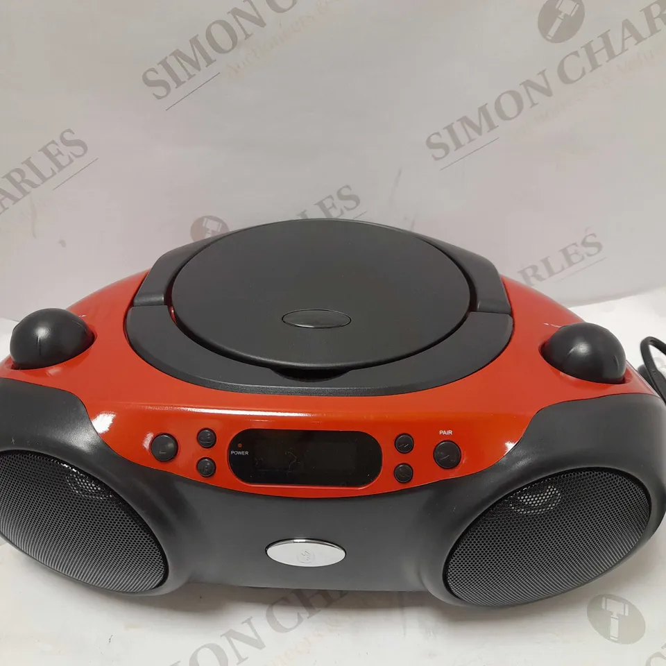 BLUETOOTH CD BOOMBOX 3.5MM AUX