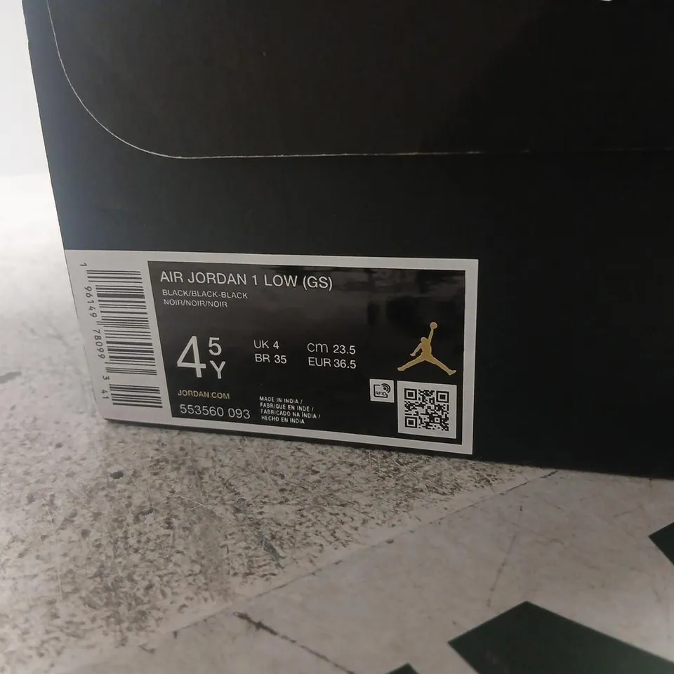 AIR JORDAN 1 LOW (GS) BLACK/BLACK – UK 4 (US 4.5Y) SNEAKERS