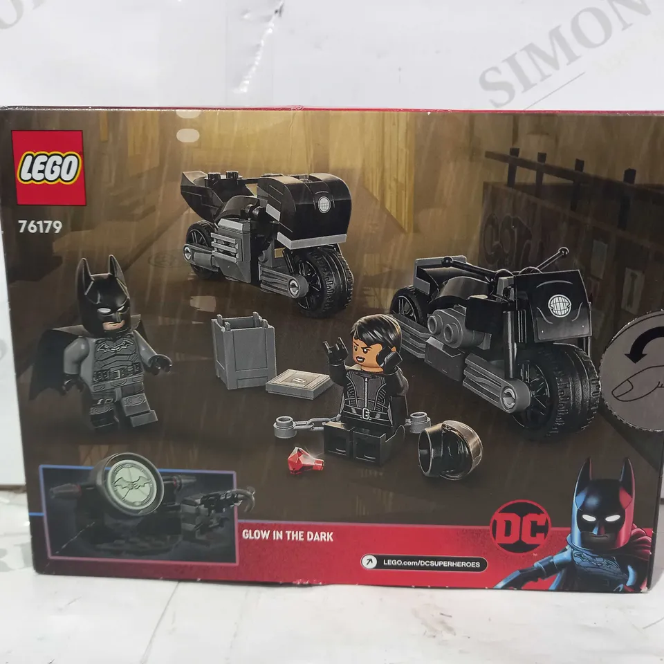 LEGO BATMAN 76179 BATMAN & SELINA KYLE MOTORCYCLE PURSUIT