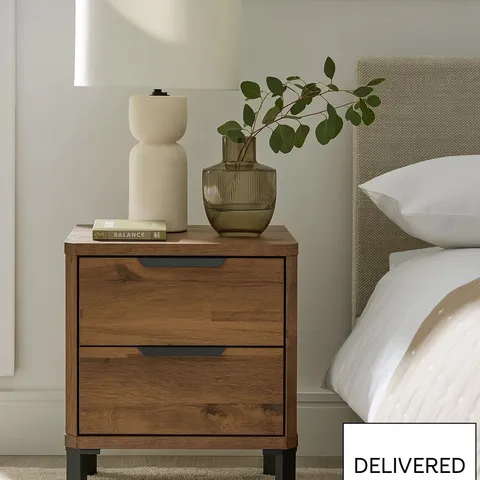 HARLEM 2 DRAWER BEDSIDE CHEST - MID OAK EFFECT 