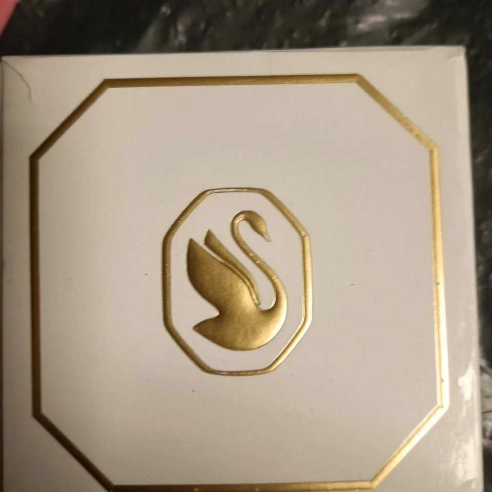 SWAROVSKI CRYSTAL STAR PENDANT BRACELET WITH BLUE CENTRE STONE