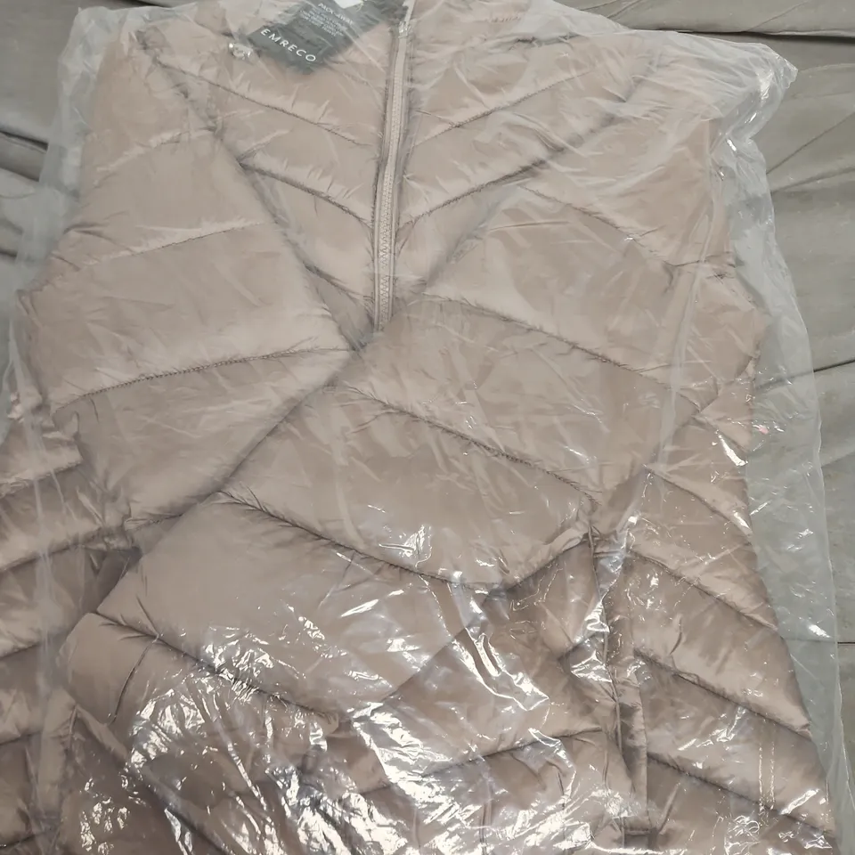 EMRECO TAUPE QUILTED JACKET – LONG SLEEVE, SIZE L