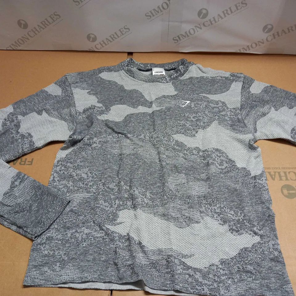 GYMSHARK LONG SLEEVED SHIRT SIZE XS