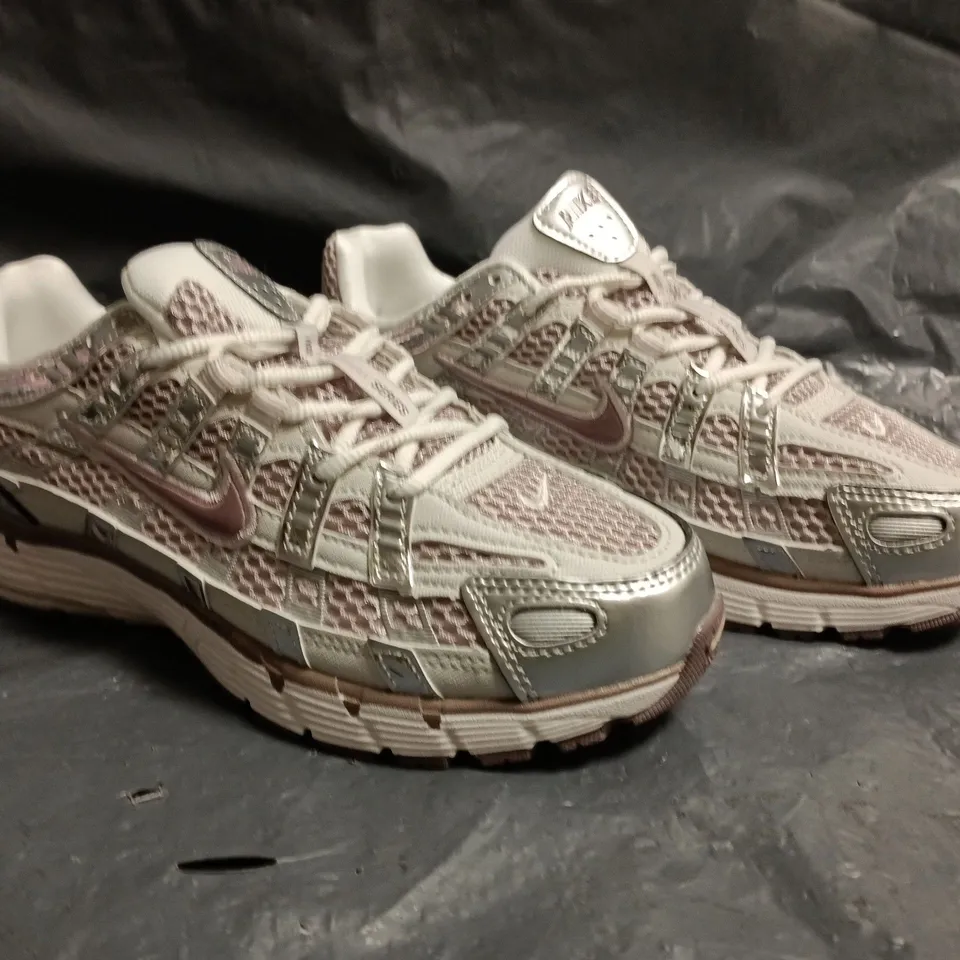 PAIR OF NIKE P-6000 TRAINERS IN SILVER/DUSTY PINK SIZE UK 5.5