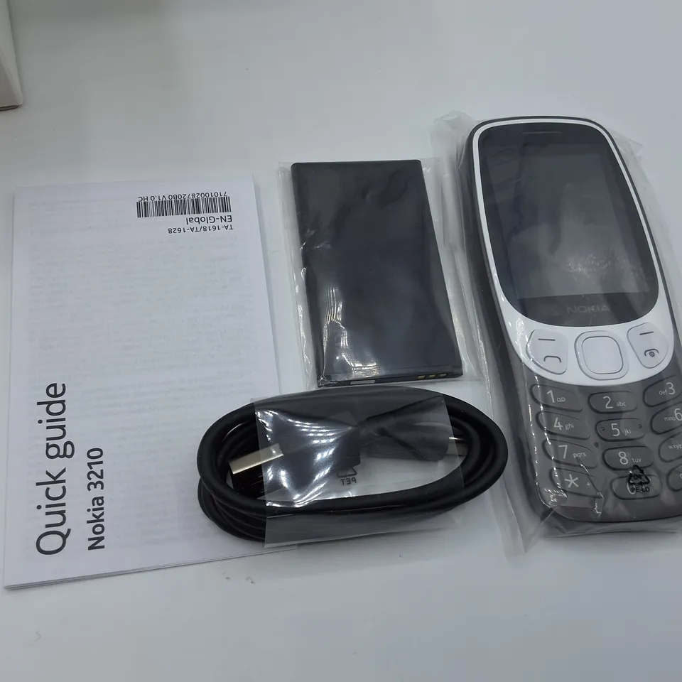 BOXED NOKIA 3210 IN GRUNGE BLACK - TA-1618