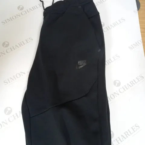 NIKE FLEECED TRACKSUIT BOTTOMS SIZE S