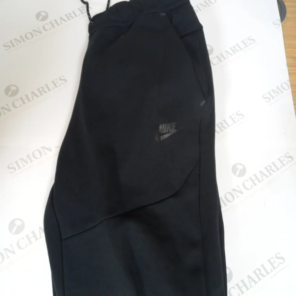 NIKE FLEECED TRACKSUIT BOTTOMS SIZE S 