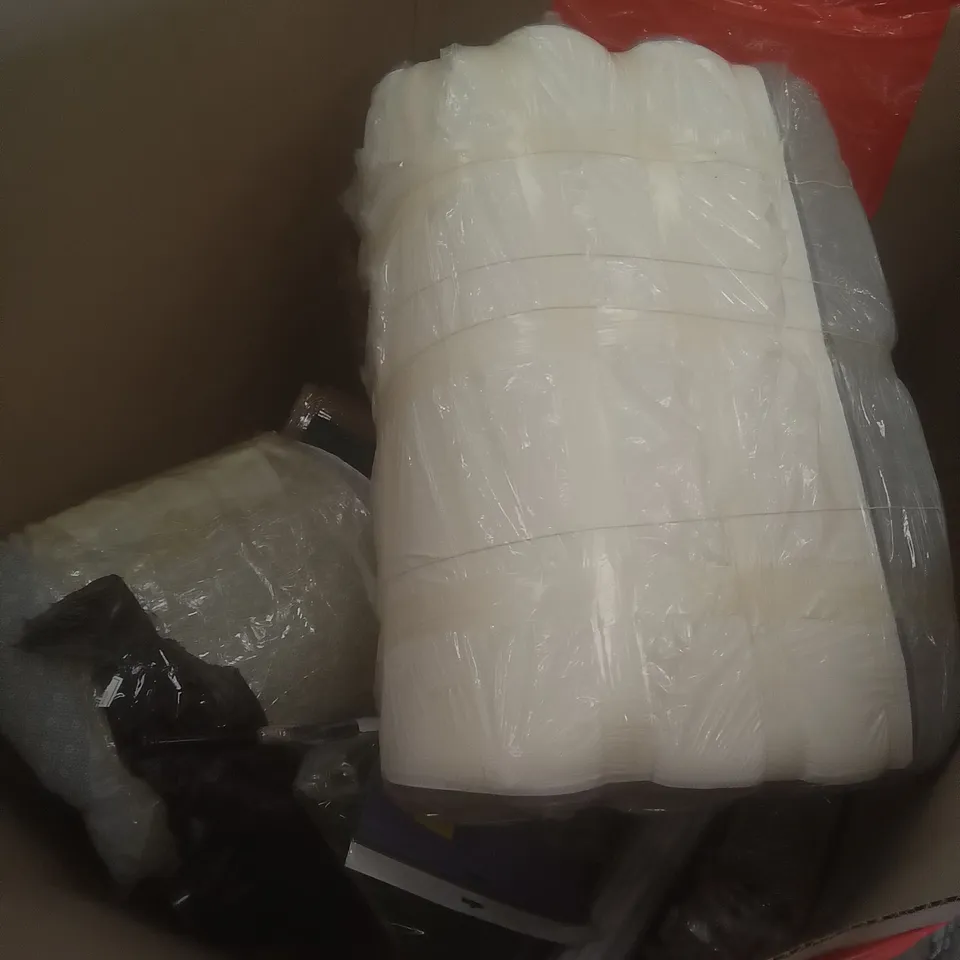 PALLET OF ASSORTED ITEMS INCLUDING A SINGLE MATTRESS, BLOW UP MATTRESS, WHITE BLINDS