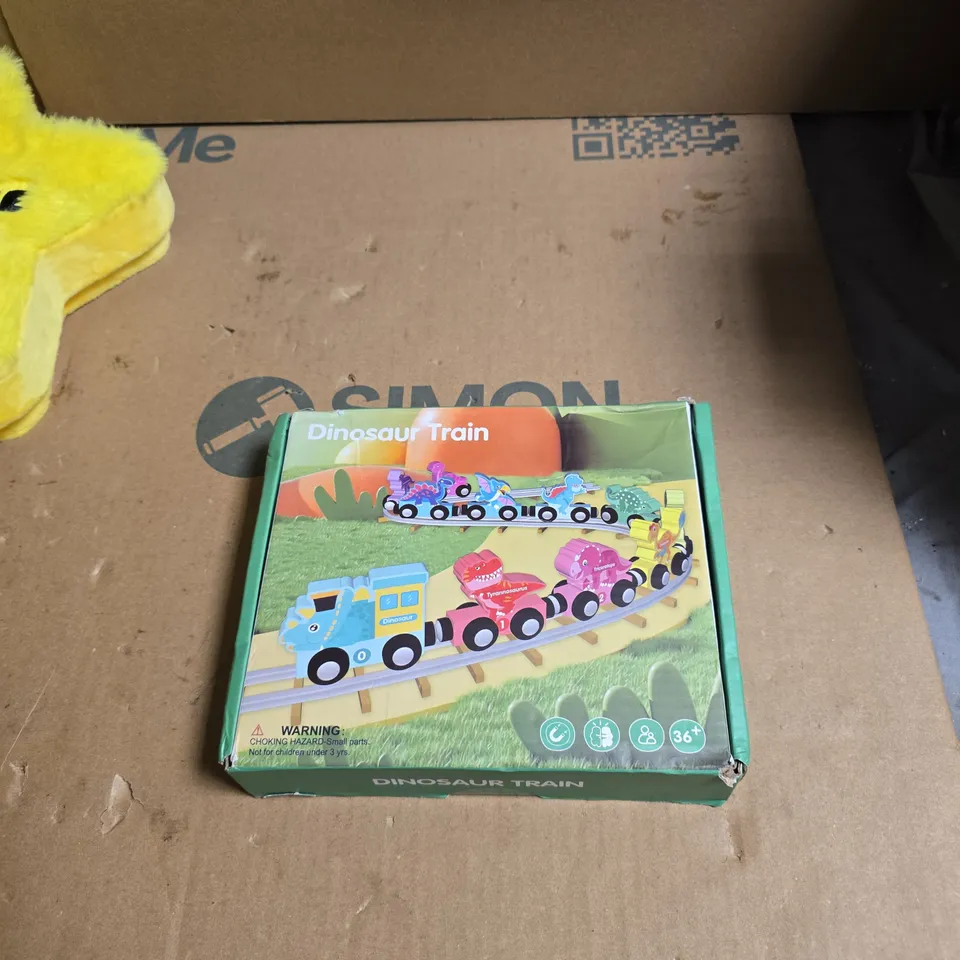 BOX OF APPROXIMATELY 20 ASSORTED TOYS AND GAMES INCLUDING STARFACE CALENDAR , DINOSOSAUR TRAIN AND FLYING MODEL AIRPLANE 