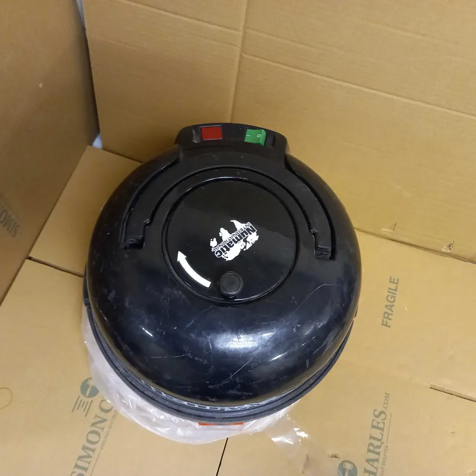 NUMATIC HENRY XTRA VACUUM CLEANER