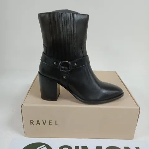 RAVEL WOMEN'S BLACK LEATHER ANKLE BOOTS WITH BUCKLE STRAP - SIZE 7