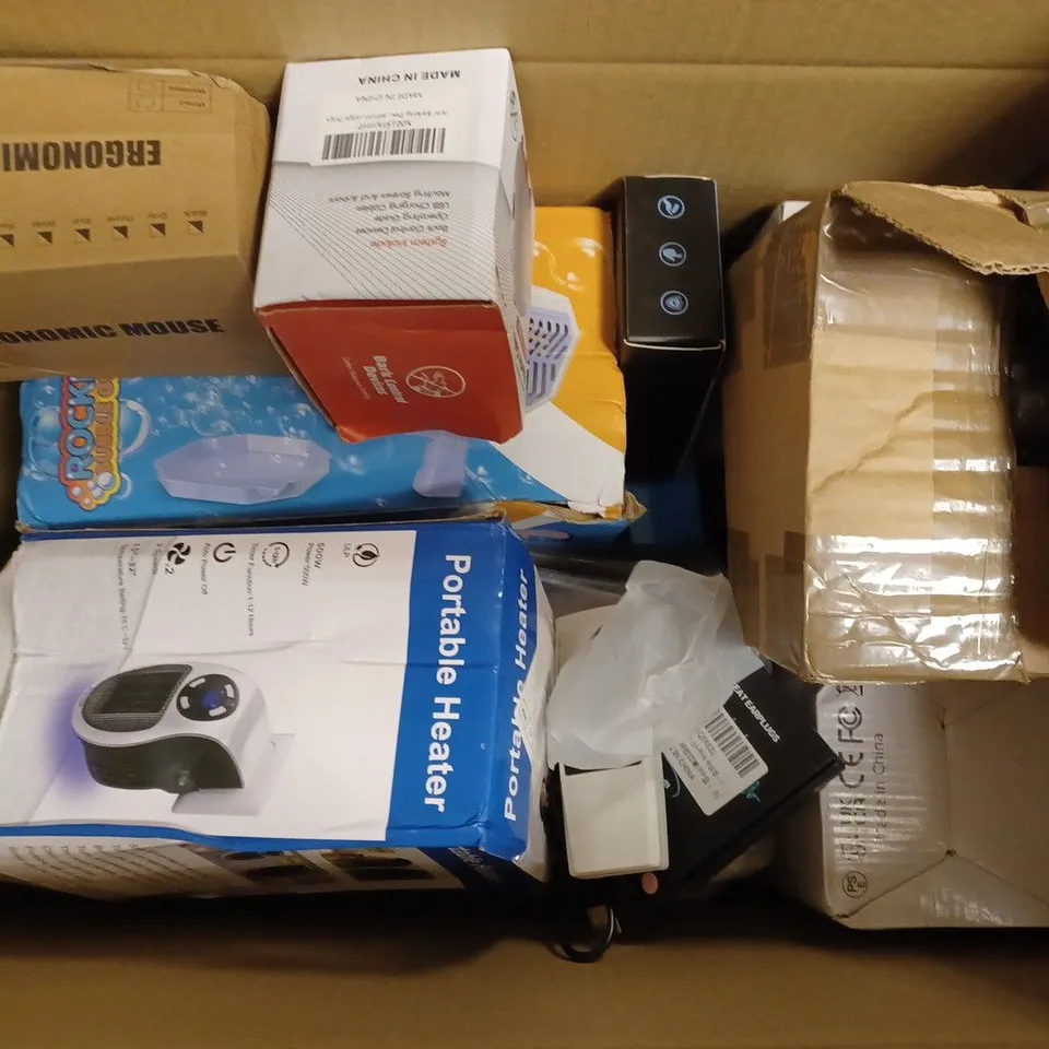 BOX OF APPROXIMATELY 15 ASSORTED HOUSEHOLD ITEMS TO INCLUDE NECK FAN, MOSQUITO LAMP, NAIL POLISHING MACHINE, ETC