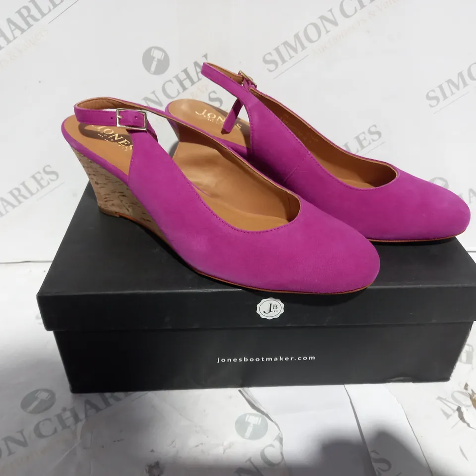 BOXED JONES BOOTMAKERS SIZE 6.5 OPEN SHOES 
