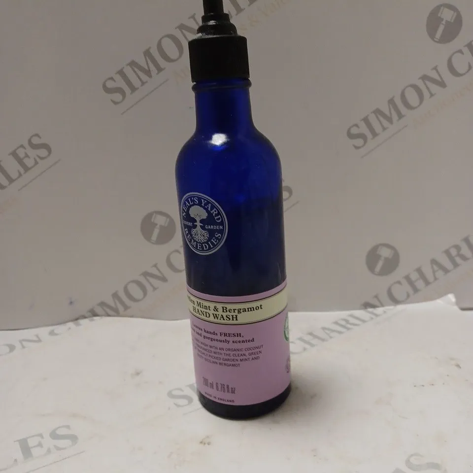 GARDEN MINT AND BERGAMOT HAND WASH 200ML