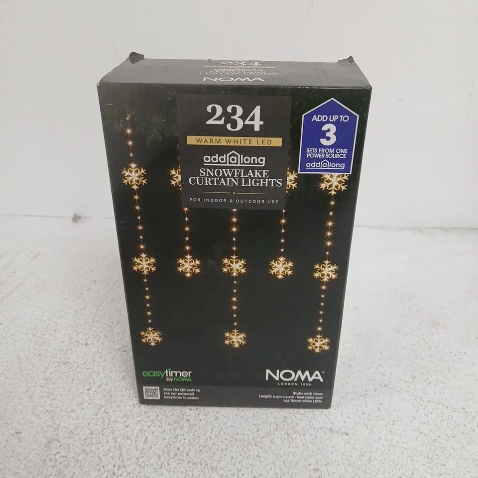 NOMA SNOWFLAKE CURTAIN LIGHTS, 234 WARM WHITE LEDS – INDOOR/OUTDOOR (TIMER) – BOXED