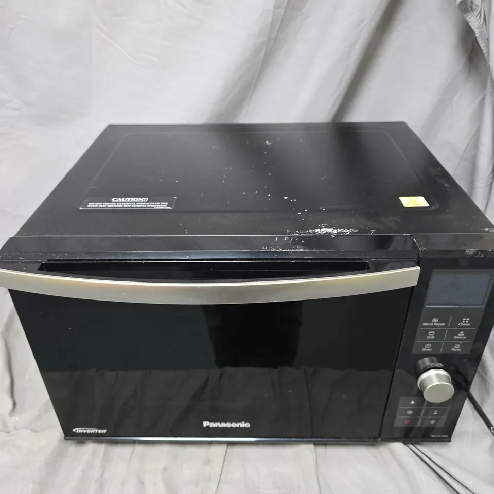 PANASONIC 3-IN-1 COMBINATION MICROWAVE OVEN WITH GRILL - NN-DF386B