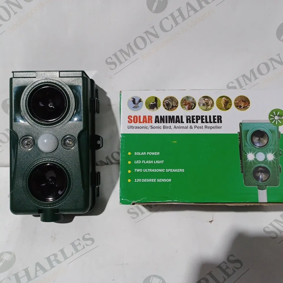 BOXED SOLAR ANIMAL REPELLER 