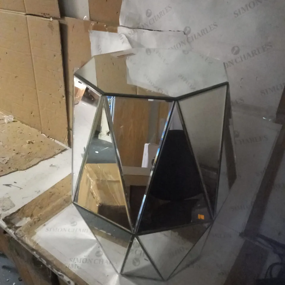 BOXED PRAGUE MIRROR 3 DRAWER BEDSIDE UNIT