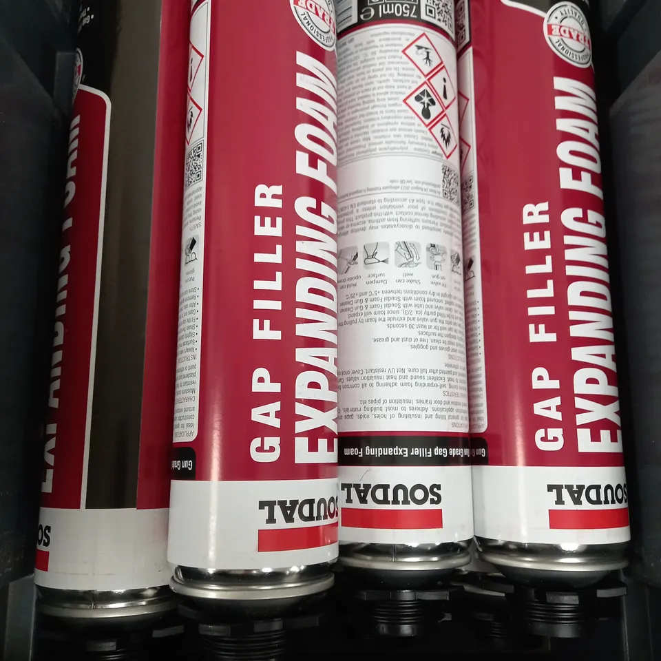 BOX OF APPROXIMATELY 8 SOUDAL GAP FILLER EXPANDING FOAM 
