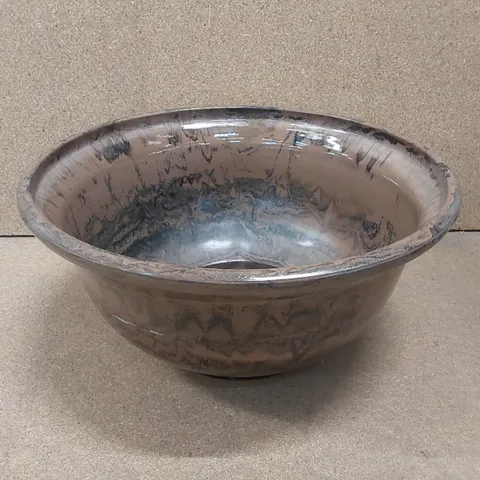 KYLEMORE HANDMADE PLANT POT