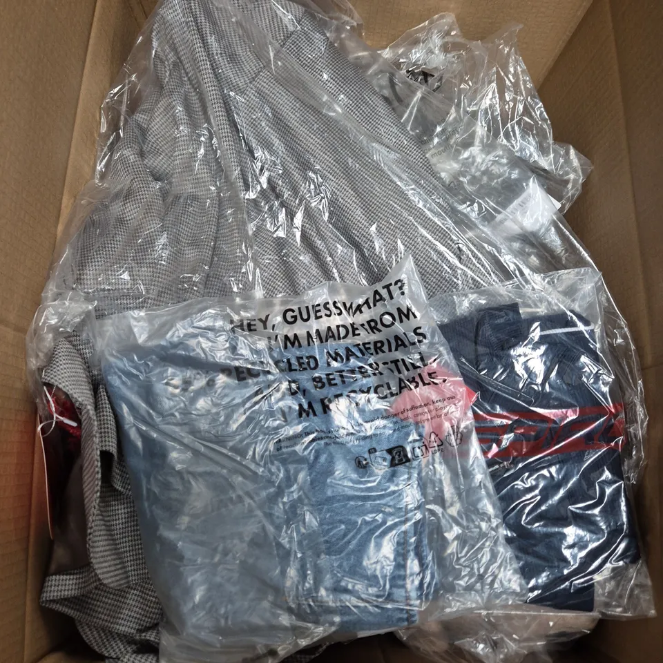 APPROXIMATELY 25 ASSORTED CLOTHING AND FASHION PRODUCTS IN VARIOUS STYLES AND SIZES - COLLECTION ONLY