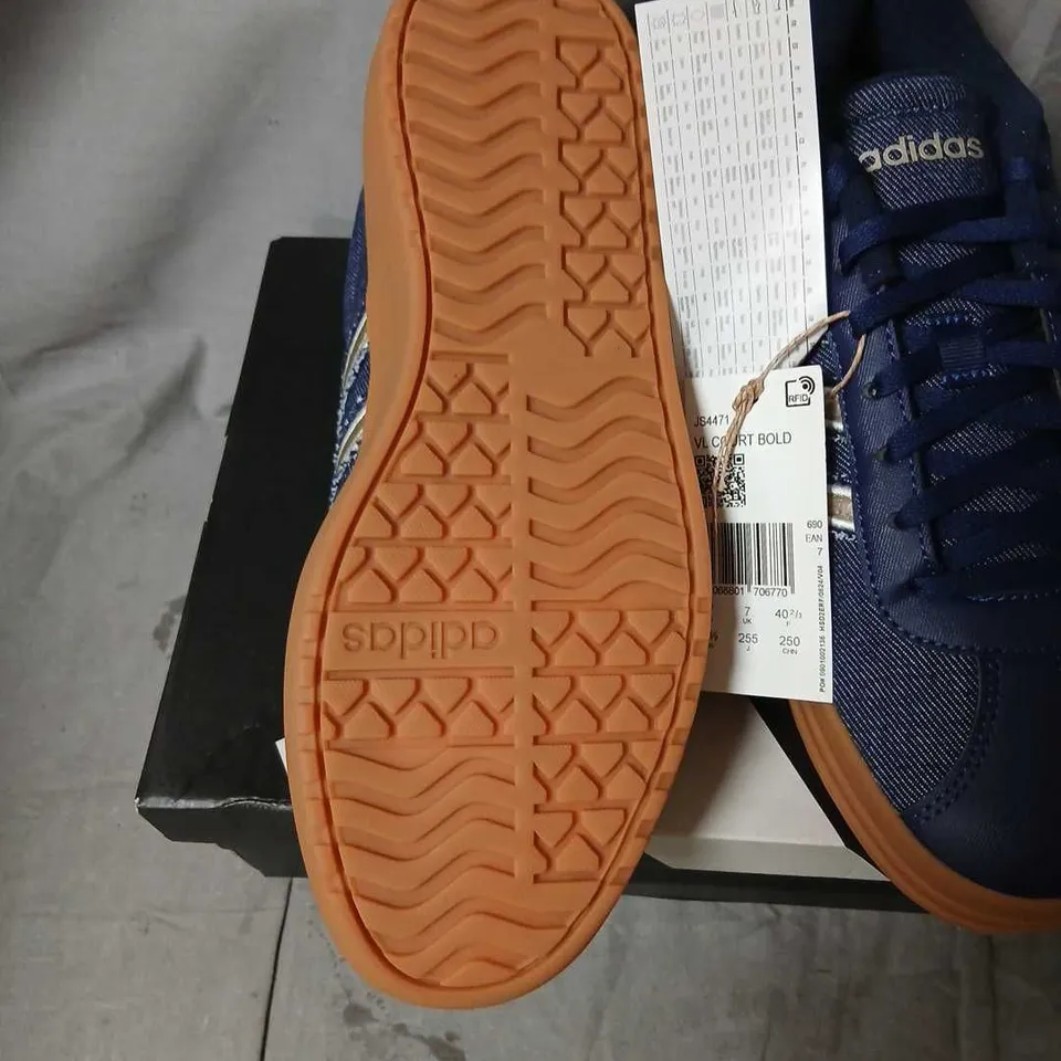 ADIDAS VL COURT BOLD SNEAKERS – NAVY/BLUE, GUM SOLE, UK 7 (US 8.5)