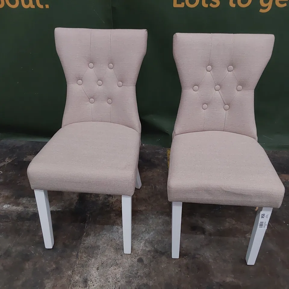 PAIR UPHOLSTERED BUTTONED BACK DINING CHAIRS NATURAL FABRIC ON WHITE PAINTED LEGS 