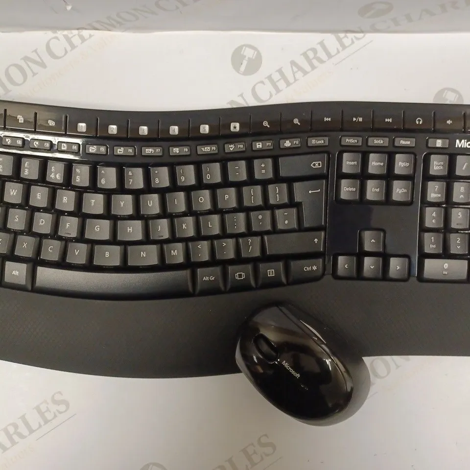 MICROSOFT WIRELESS COMFORT DESKTOP 5050 UK QWERTY KEYBOARD, BLACK 
