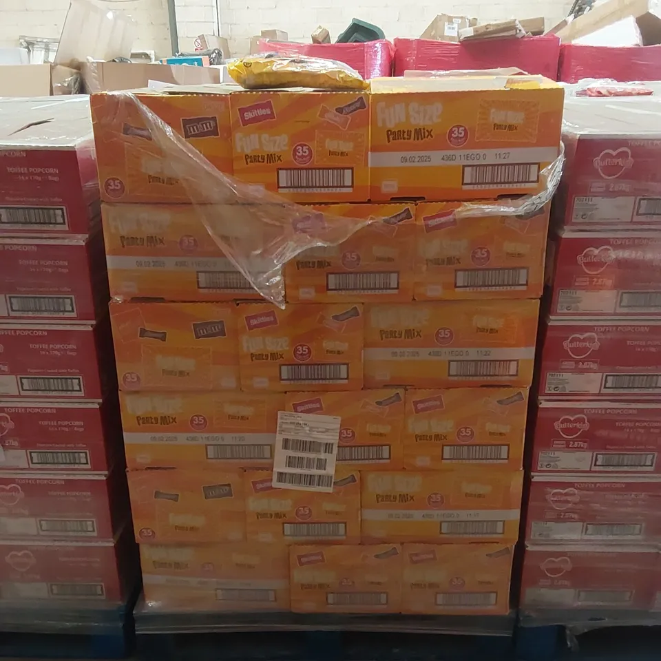 PALLET TO CONTAIN APPROX 60 BOXES OF PARTY MIX BAGS - 8 X 600g PACKS PER BOX, APPROX 35 BAGS/BARS PER PACK // BEST BEFORE: 09/02/25