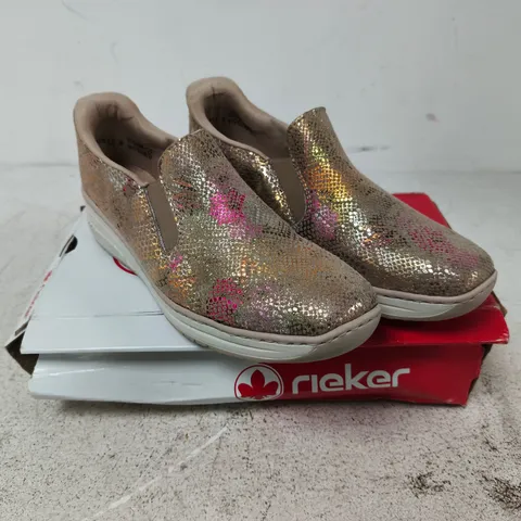 RIEKER READY 2 GO WEDGE SHOE - 7.5
