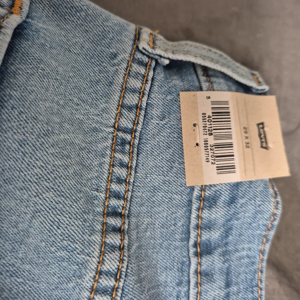 LEVI'S 527 JEANS – LIGHT WASH DENIM, MEN'S WAIST 32, INSEAM 32