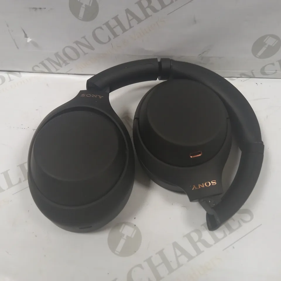 SONY ON-EAR HEADPHONES IN BLACK