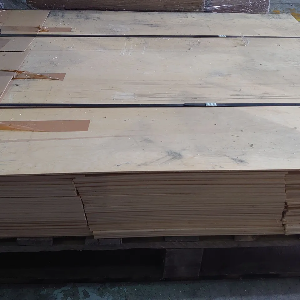 PALLET OF APPROXIMATELY 250 PLYWOOD SHEETS EACH MEASURING 500*375*4MM 