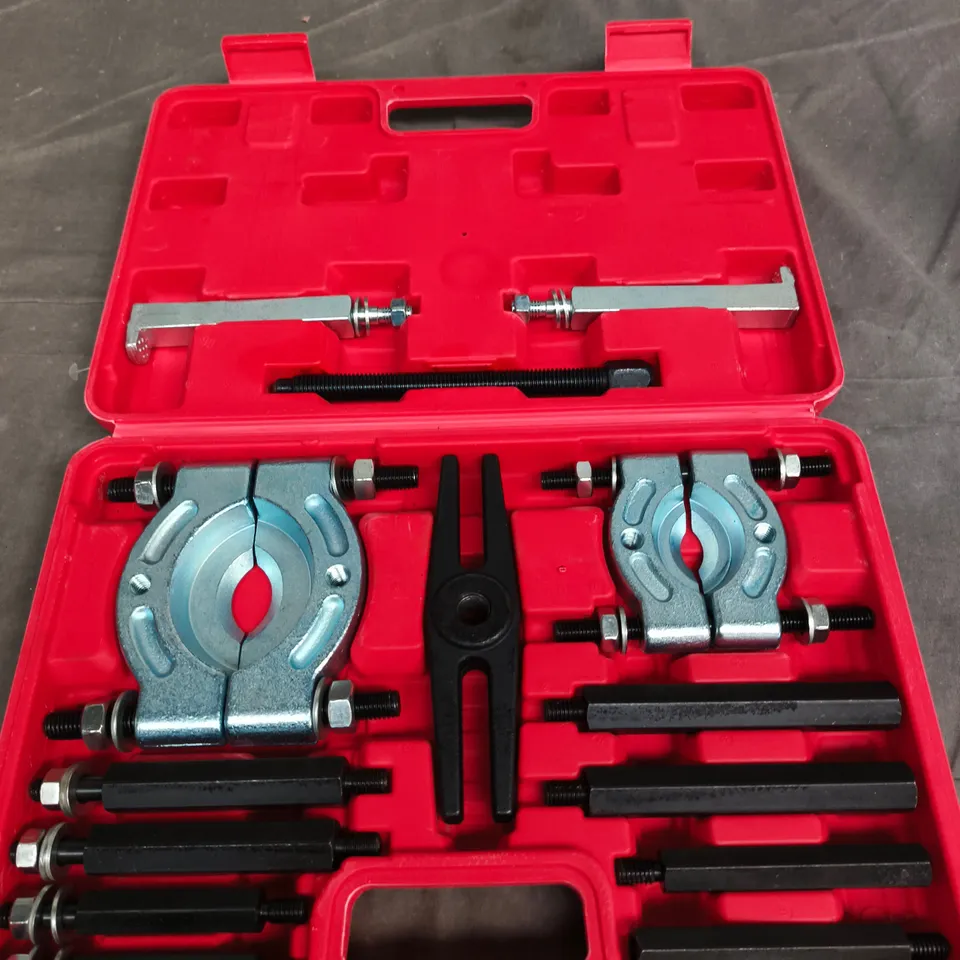 VEVOR MULTI-PIECE TOOL CLAMP KIT IN RED CASE