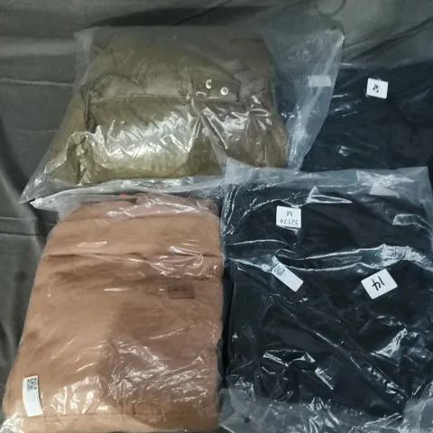 APPROXIMATELY 20 ASSORTED CLOTHING ITEMS IN VARIOUS SIZES, STYLES & COLOURS TO INCLUDE JACKETS, JEANS, TOPS, ETC - COLLECTION ONLY