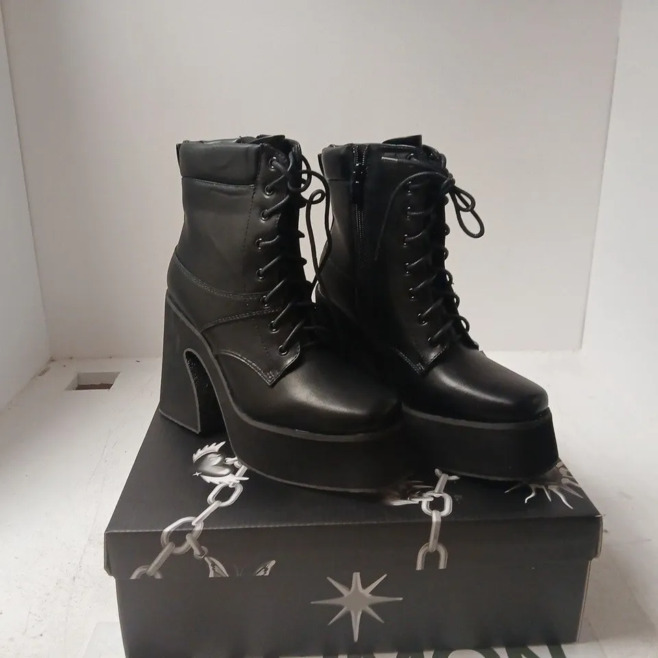 KOI BLACK PLATFORM LACE-UP BOOTS – WOMEN'S UK 7