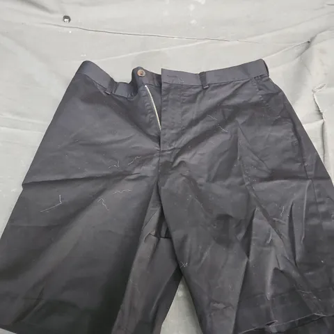 RISE & FALL BLACK SHORTS - MEN'S SIZE M