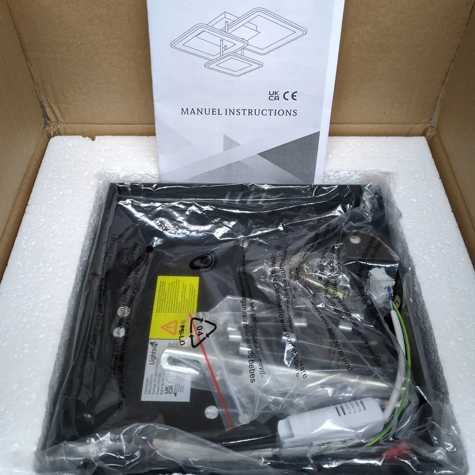 BOXED LIGHTSIN CEILING LIGHT (LI040110)