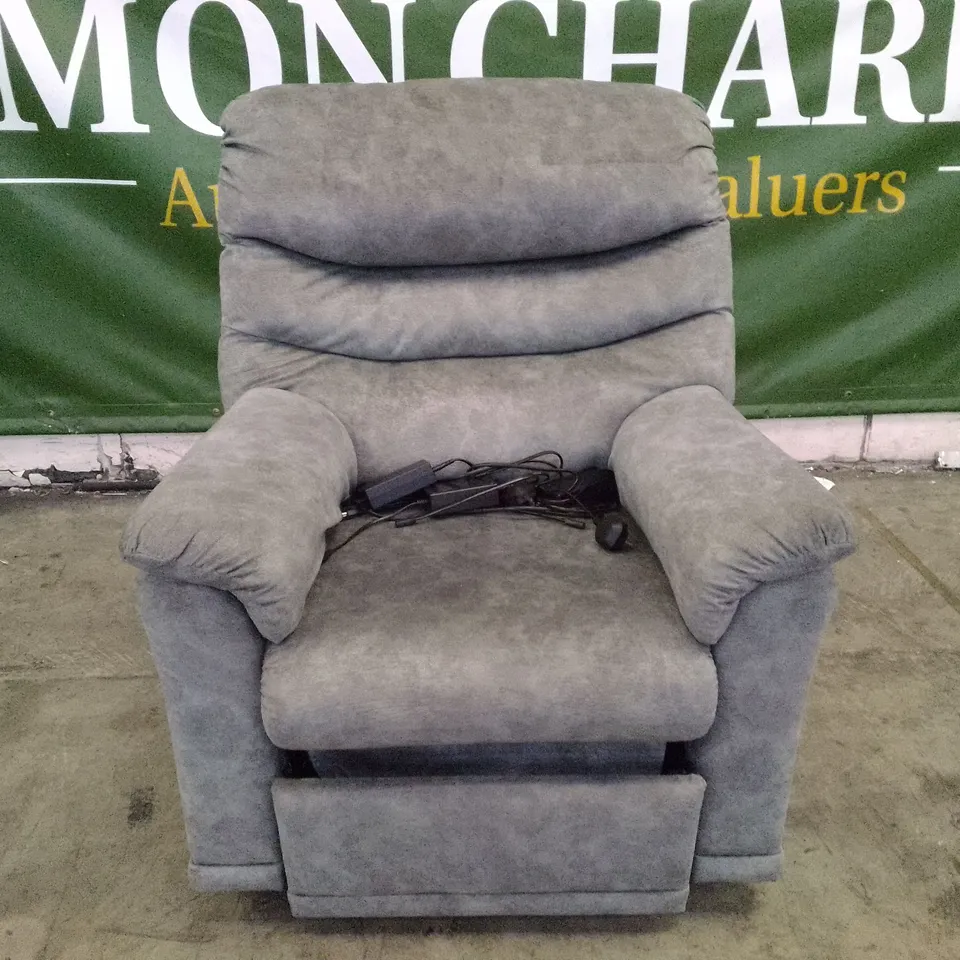 QUALITY DESIGNER G-PLAN MALVERN D DUAL ELEVATE CHAIR - PRAMA PEWTER FABRIC