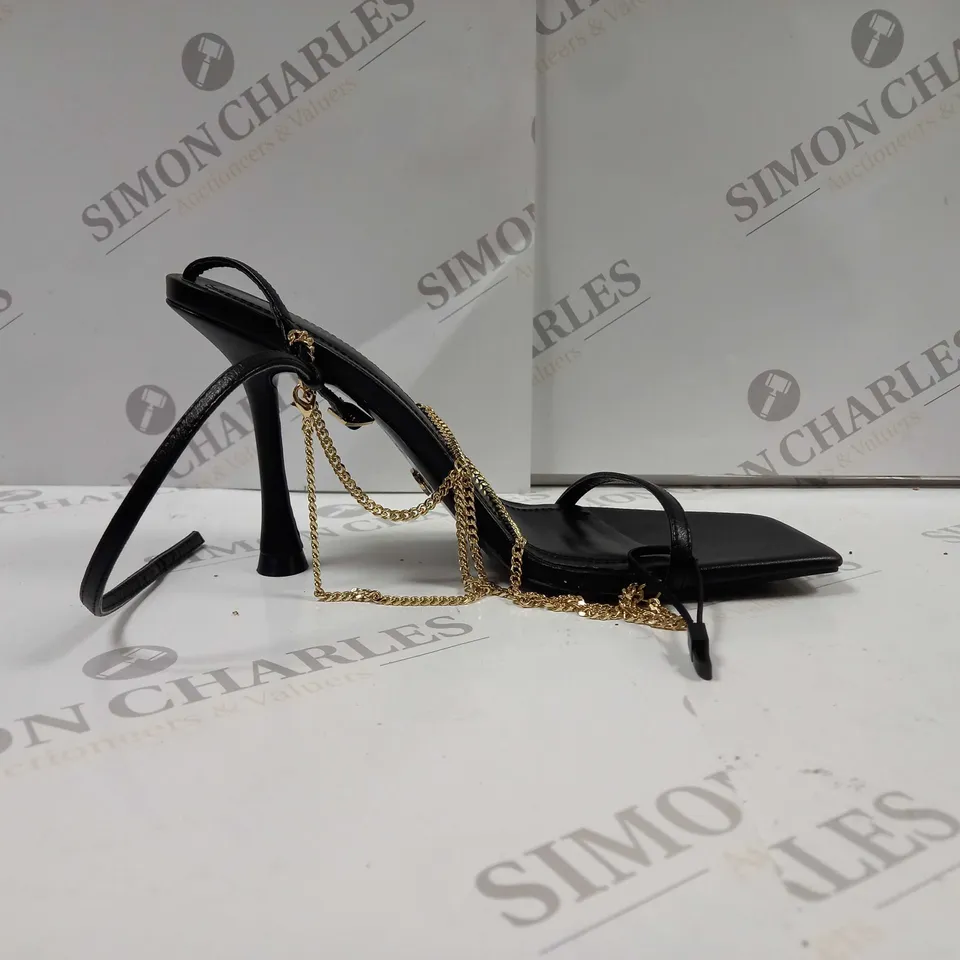 PAIR OF ZARA HIGH-HEEL SANDALS WITH CHAIN DETAIL UK SIZE 