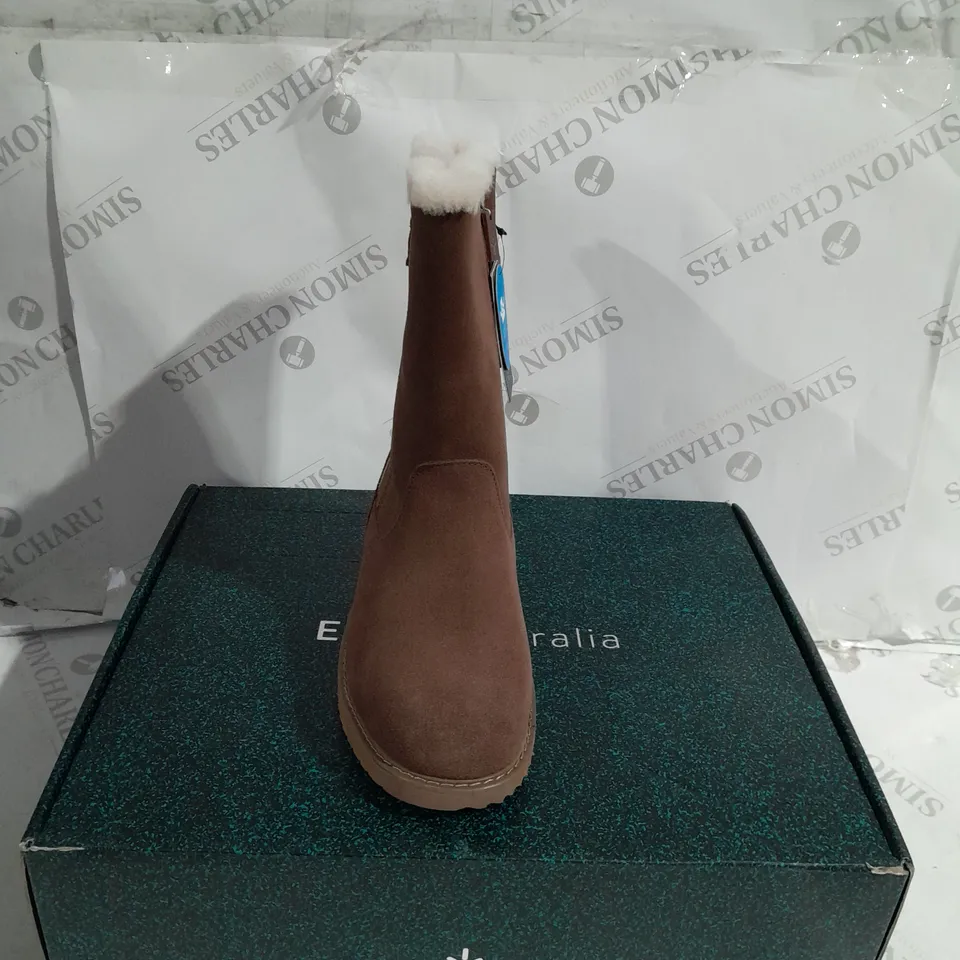 EMU AUSTRAILIA ELECTRA BOOTS - OAK - SIZE 5