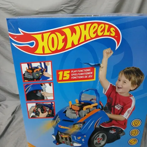 HOT WHEELS CAR ENGINE PLAYSET