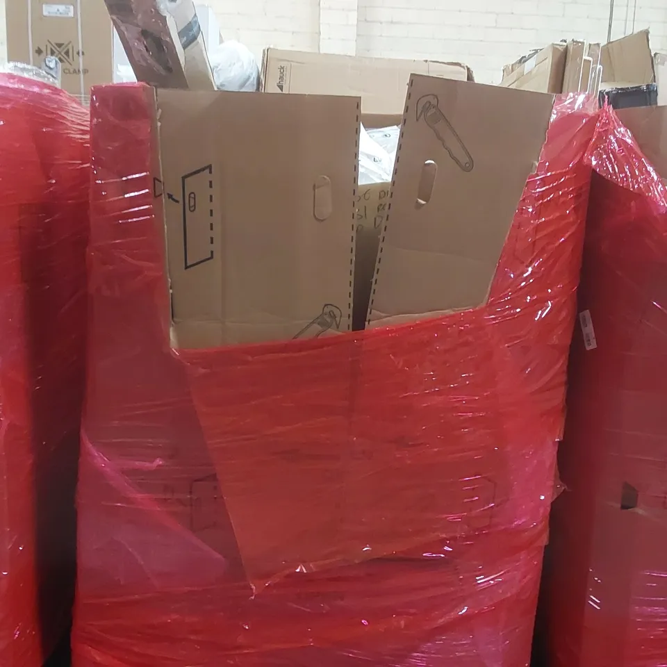 PALLET OF ASSORTED ITEMS TO INCLUDE: COLIBRI PRAM, TRAVEL COT, FISHING ITEMS, CUSHION, UMBRELLA ECT