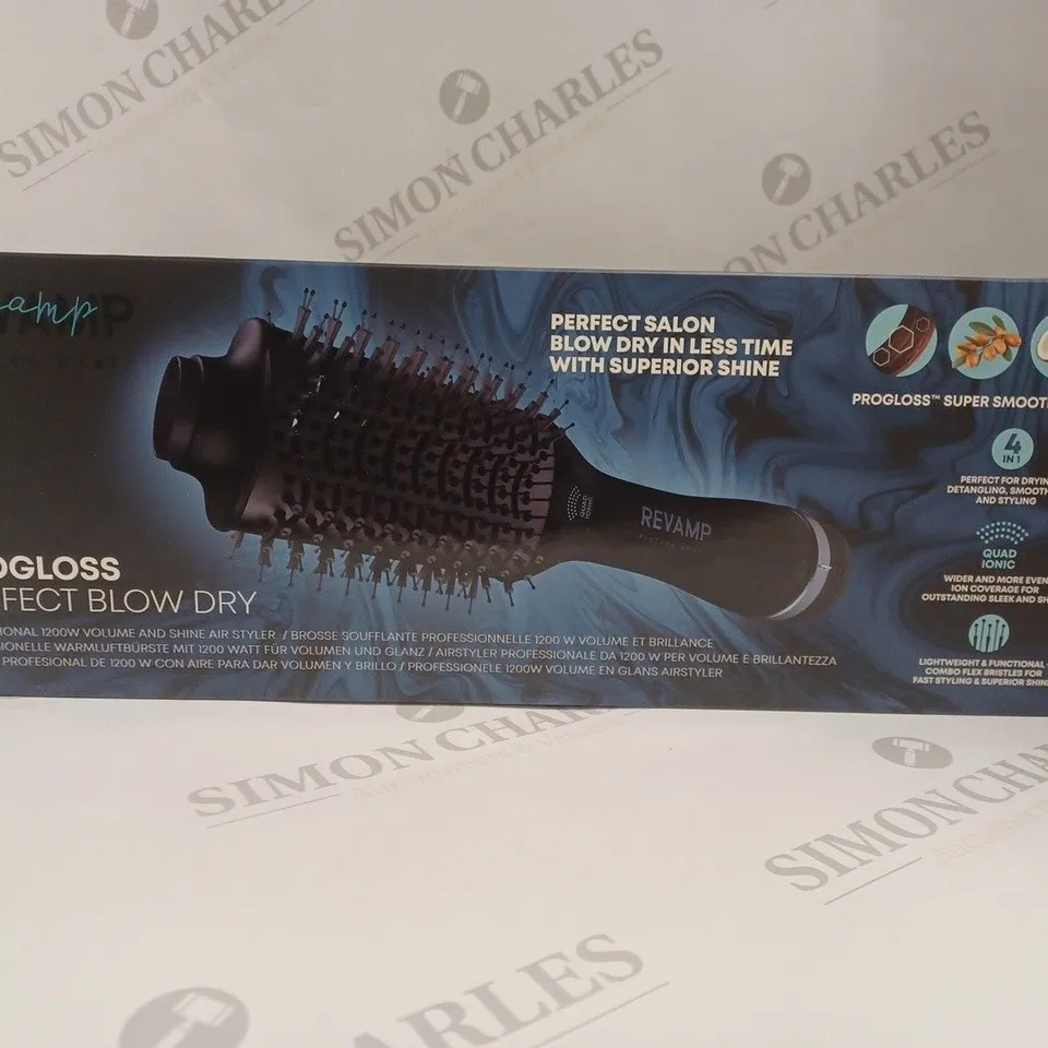 BOXED REVAMP PROGLOSS PERFECT BLOW DRY HAIRBRUSH