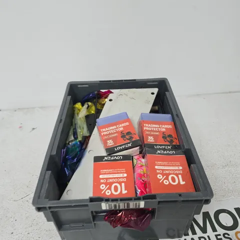 TOTE OF APPROXIMATELY 12 ASSORTED ITEMS TO INCLUDE: MINTKEEPER TOPLOADERS 