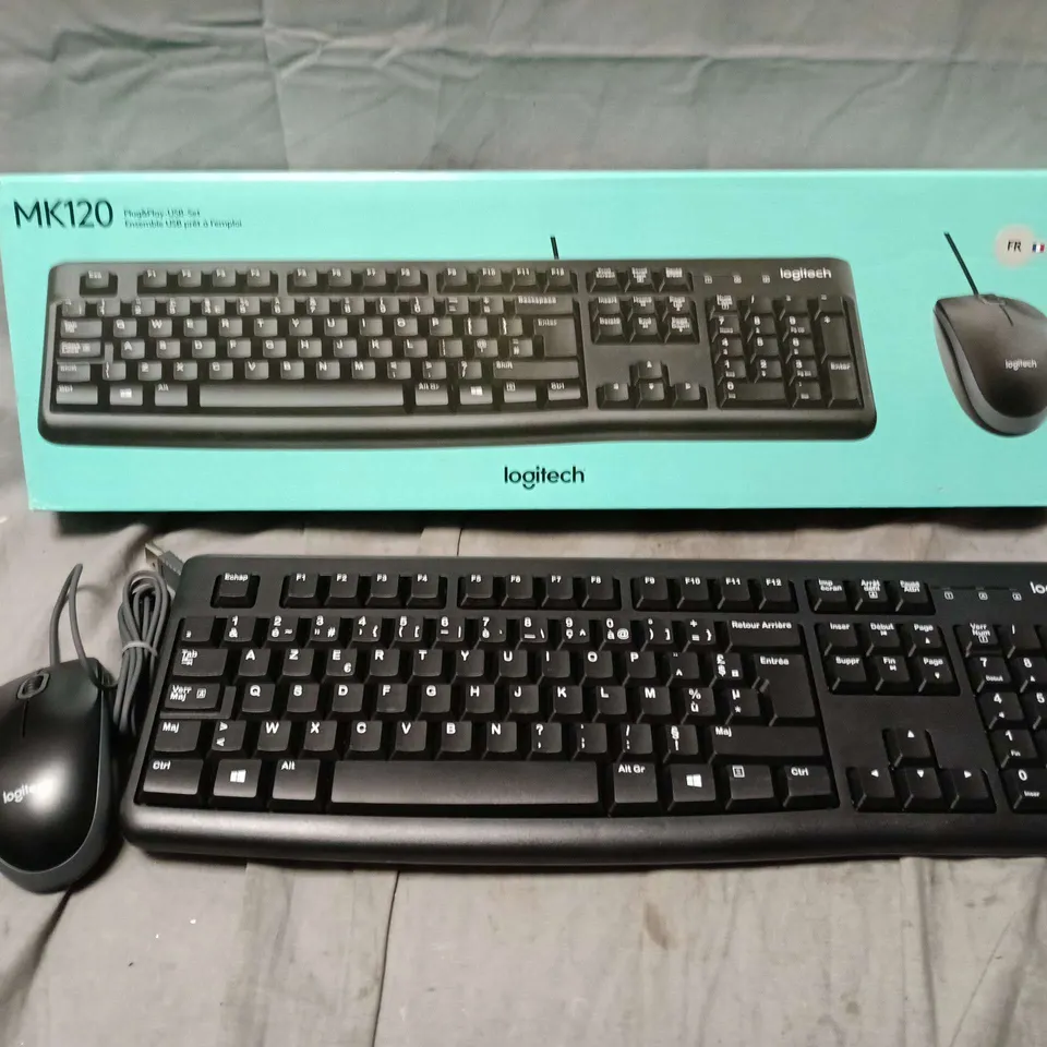 BOXED LOGITECH MK120 WIRED KEYBOARD & MOUSE SET (FRENCH KEYBOARD LAYOUT) 